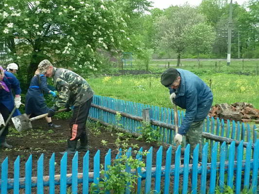 Продолжается благоустройство территории в госветучреждениях Ибресинского района